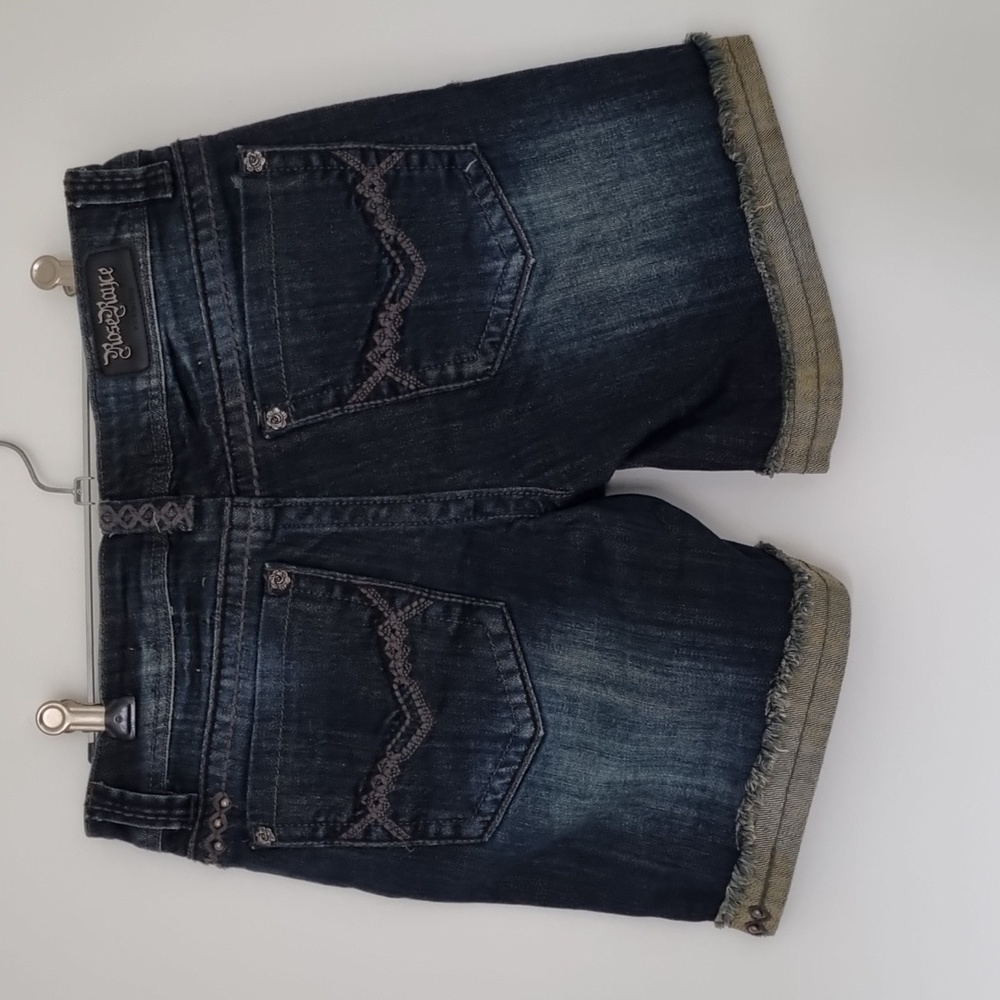 Rose Royce, dark blue denim shorts, rose button and stud details, size 27 5/6 - Picture 8 of 14